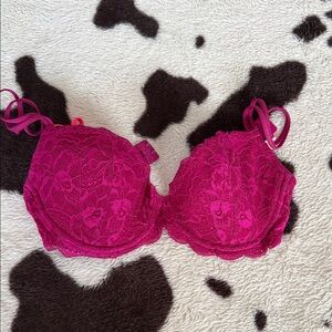 Victoria’s Secret Lace Underwire Bra in Fuchsia